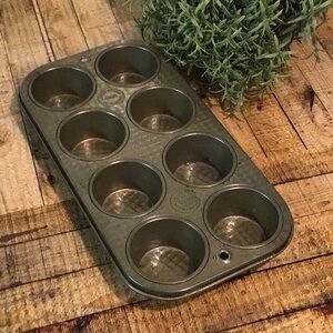 ♥️5/25$ vintage muffin tin